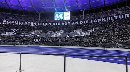 Auch die Fans der Hertha protestierten. (Archivfoto) / Foto: Andreas Gora/dpa