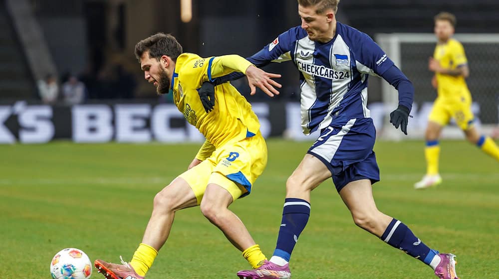 Die Berliner und die Niedersachsen lieferten sich ein ausgeglichenes Spiel. / Foto: Andreas Gora/dpa