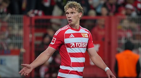 Union Berlins Leopold Querfeld freut sich auf die Duelle mit Harry Kane.  / Foto: Soeren Stache/dpa