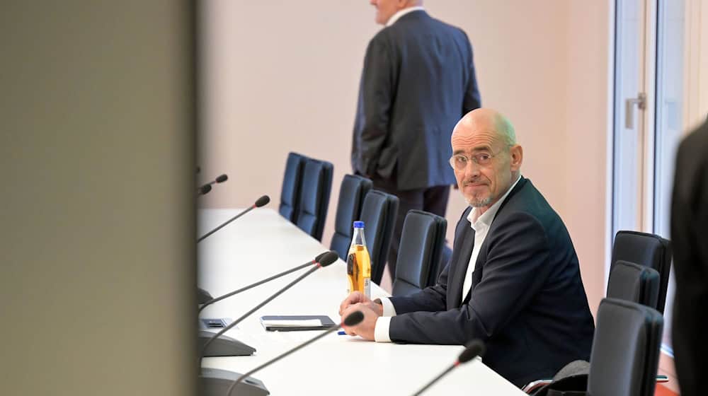 Brandenburgs BSW-Fraktionschef Niels-Olaf Lüders äußert sich zur Lage in seiner Fraktion (Archivbild). / Foto: Michael Bahlo/dpa