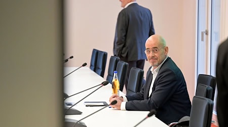 Brandenburgs BSW-Fraktionschef Niels-Olaf Lüders äußert sich zur Lage in seiner Fraktion (Archivbild). / Foto: Michael Bahlo/dpa