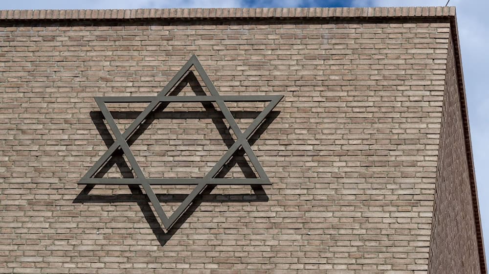 Die Synagoge in Potsdam wurde auch mit Landesmitteln gefördert. (Archivbild) / Foto: Monika Skolimowska/dpa