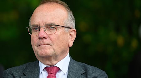  «Wir werden den Druck erhöhen», sagte Tabbert.  / Foto: Patrick Pleul/dpa