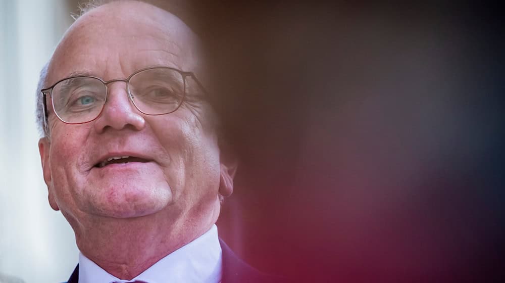 Brandenburgs Bauminister Detlef Tabbert (BSW) will die Mietpreisbremse in Brandenburg ausweiten. (Archivbild) / Foto: Christoph Soeder/dpa