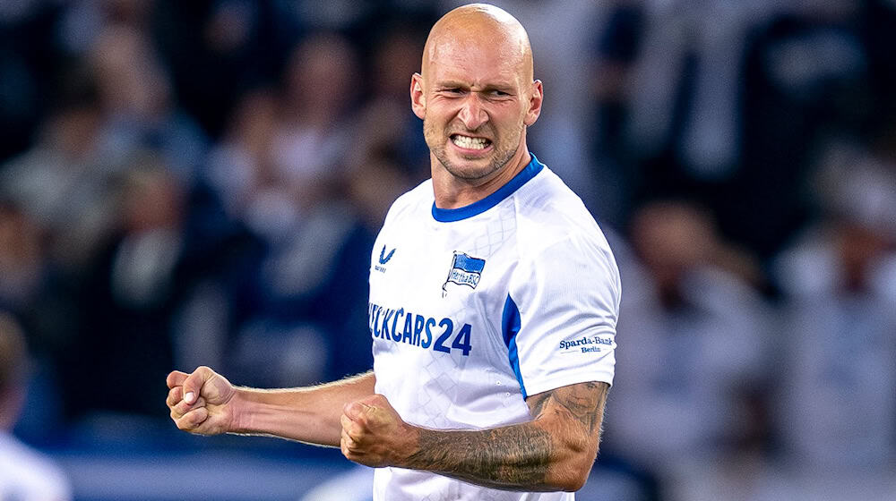 Für Abwehrchef Toni Leistner soll Hertha BSC der letzte Club seiner aktiven Fußball-Karriere sein. (Archivbild) / Foto: David Inderlied/dpa
