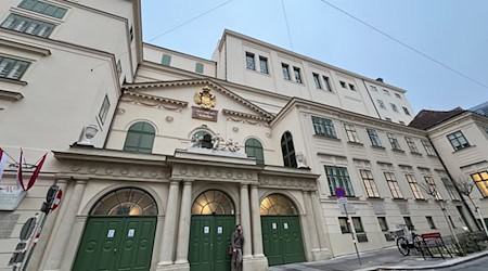 Die Jury würdigte mit dem Preis die Rückkehr des traditionsreichen Hauses nach einer zweijährigen Schließung und umfassenden Renovierung. / Foto: Albert Otti/dpa