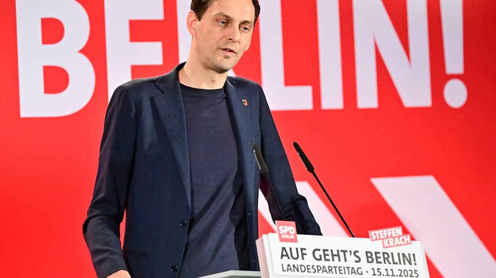 Weil Martin Hikel nicht genug Rückenwind aus der Partei spürte, musste die SPD Neukölln auf die Suche nach einem neuen Kandidaten oder einer neuen Kandidatin für das Amt des Neuköllner Bezirksbürgermeisters gehen. (Archivbild) / Foto: Sebastian Christoph Gollnow/dpa