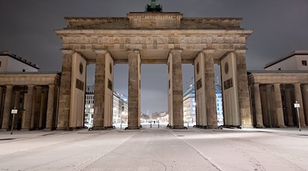 Der erste Schnee des Winters in Berlin fiel in der Nacht zum Montag. / Foto: Fabian Sommer/dpa