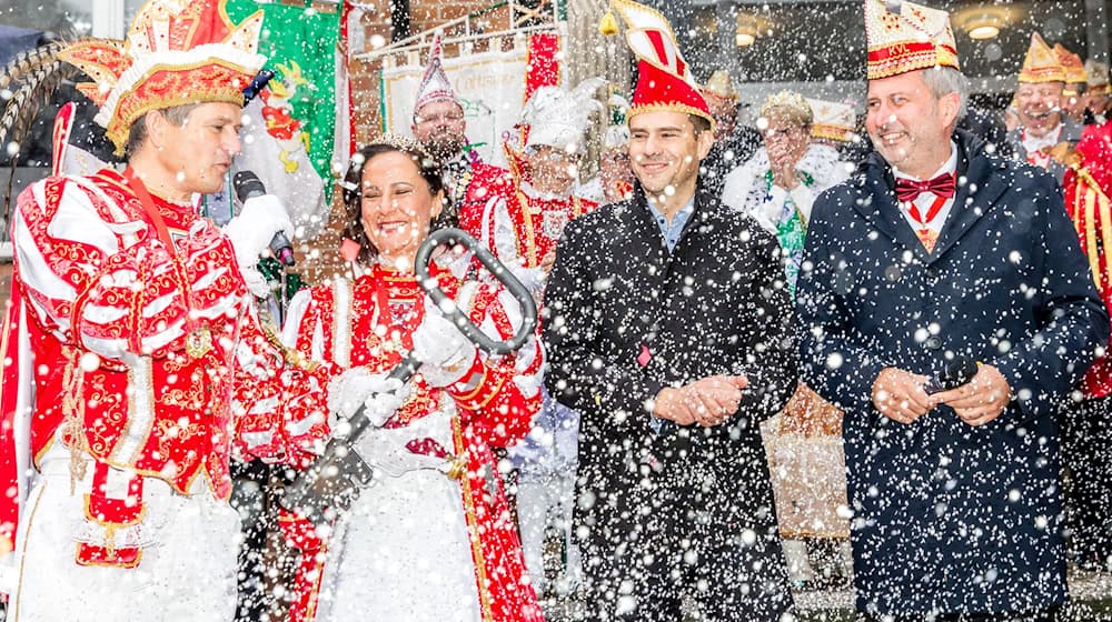 Die Karnevalssaison hat begonnen.  / Foto: Frank Hammerschmidt/dpa
