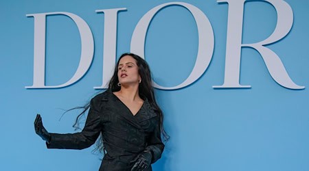 Rosalía gilt als Star der Stunde. (Archivbild) / Foto: Christophe Ena/AP