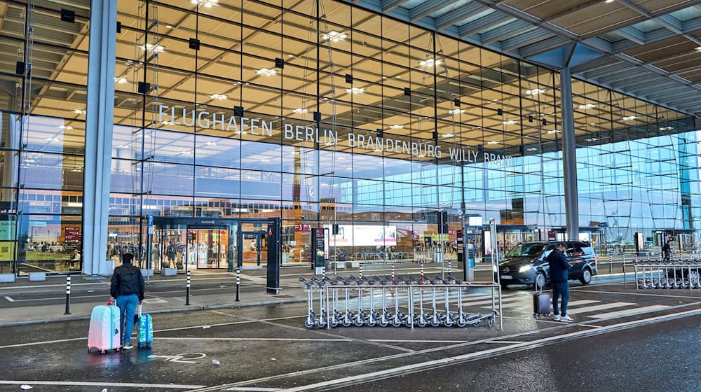 Schönefeld ist die reichste Gemeinde in Brandenburg - dort ist der Flughafen BER angesiedelt. (Archivbild) / Foto: Michael Ukas/dpa