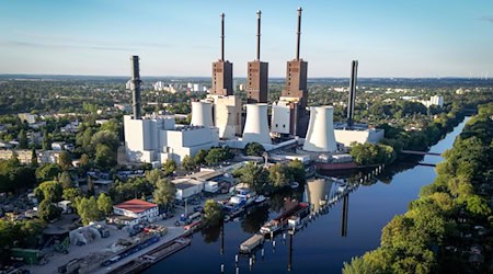 Eine Störung im Heizkraftwerk in Berlin-Lichterfelde hat im Berliner Südwesten für Probleme mit Fernwärme gesorgt (Archivbild). / Foto: Kay Nietfeld/dpa