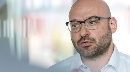 Innenminister René Wilke ist nun Parteimitglied der SPD. (Archivbild) / Foto: Frank Hammerschmidt/dpa