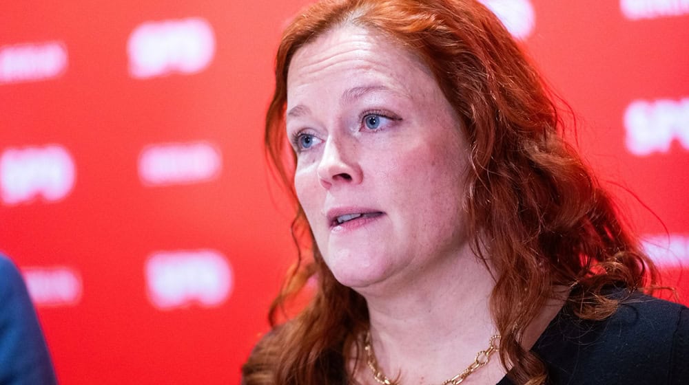 Bettina König spricht bei einer Pressekonferenz zur Nominierung für den Landesvorsitz der SPD Berlin / Foto: Christophe Gateau/dpa