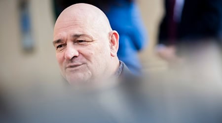 Crumbach erwägt für den BSW-Bundesvorsitz zu kandidieren. (Archivbild) / Foto: Christoph Soeder/dpa