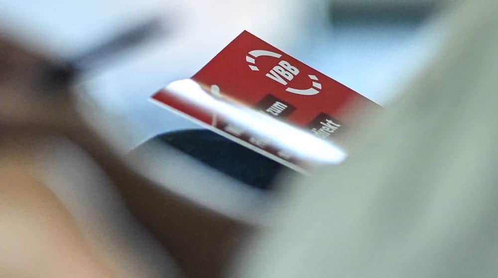 Im neuen Jahr kommen Änderungen auf die Brandenburgerinnen und Brandenburger zu. (Symbolbild) / Foto: Britta Pedersen/dpa