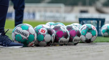 Energie Cottbus bereitet sich akribisch auf die nächsten Schritte im Aufstiegskampf vor. / Foto: Jörg Struwe (picselweb) auf Pixabay.com