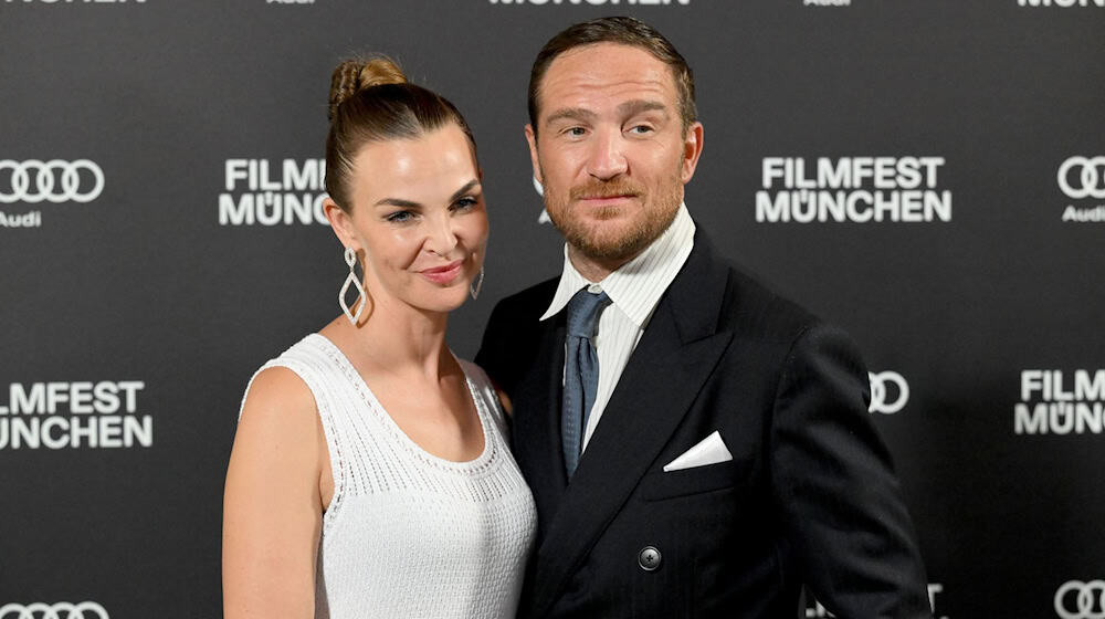 Lau ist mit der Moderatorin Annika Lau verheiratet. Das Paar hat drei gemeinsame Kinder. (Archivbild) / Foto: Felix Hörhager/dpa