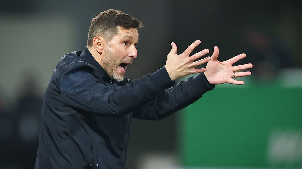 Hertha-Trainer Stefan Leitl will das Fußball-Jahr mit einem Heimsieg beenden. (Archivbild) / Foto: Daniel Karmann/dpa