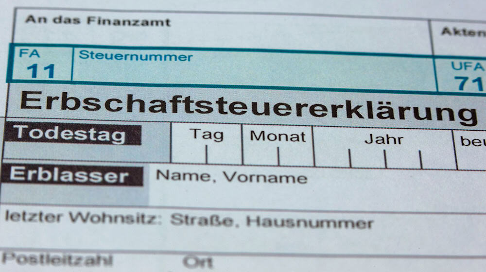 In Brandenburg sind die Einnahmen durch die Erbschafts- und Schenkungssteuer gestiegen. (Symbolbild) / Foto: Jens Büttner/dpa