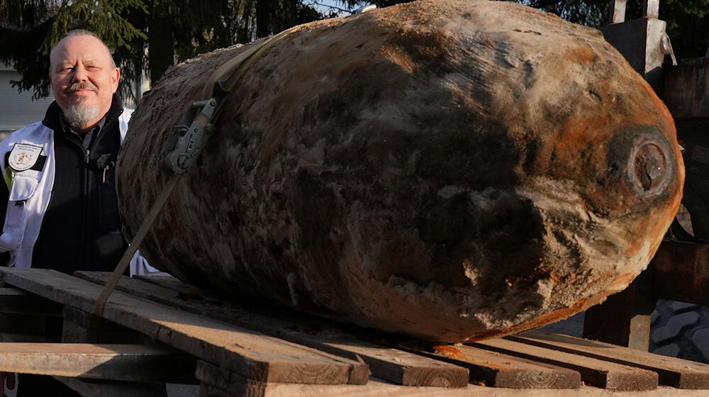 In Oranienburg liegen noch etliche Blindgänger unter der Erde. (Archivbild) / Foto: Soeren Stache/dpa