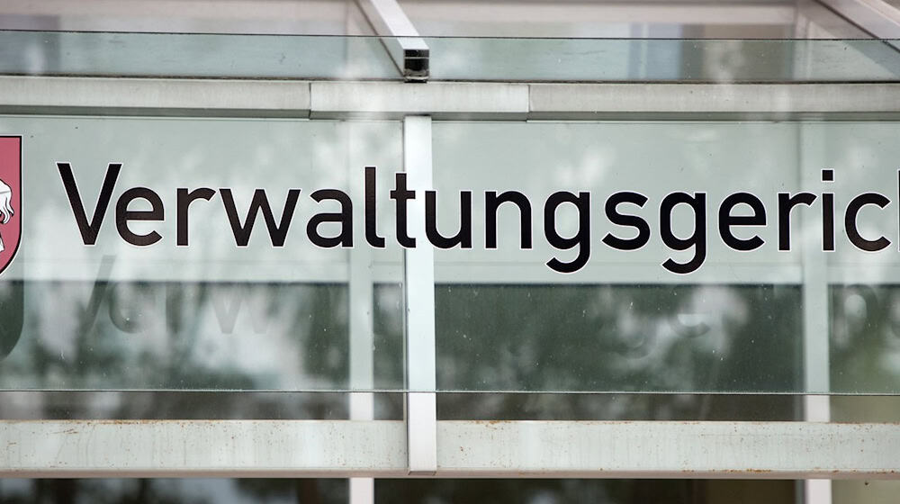 Ein Verwaltungsgericht soll entscheiden, ob die Kündigung rechtens ist. (Symbolbild) / Foto: picture alliance / dpa