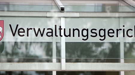 Ein Verwaltungsgericht soll entscheiden, ob die Kündigung rechtens ist. (Symbolbild) / Foto: picture alliance / dpa