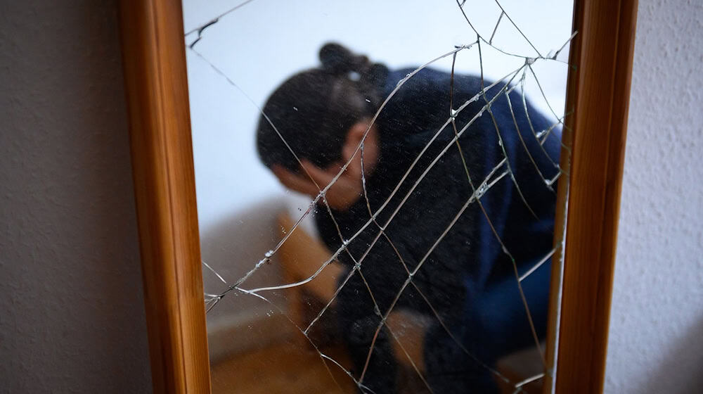  Im vergangenen Jahr sind in Deutschland 308 Frauen und Mädchen gewaltsam getötet worden (Symbolbild). / Foto: Jonas Walzberg/dpa