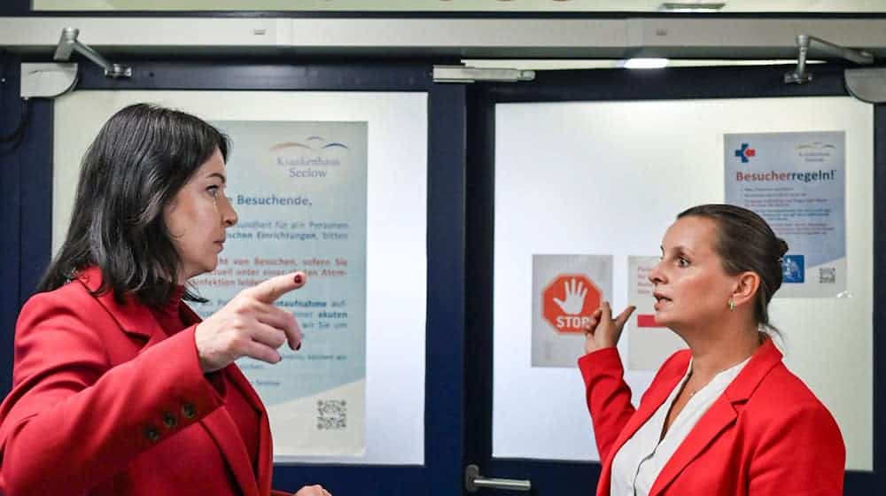 Brandenburgs Gesundheitsministerin Britta Müller (BSW) sieht eine angespannte Situation für die Krankenhäuser. (Archivbild) / Foto: Jens Kalaene/dpa