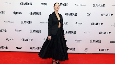 Elif hat öffentlich gemacht, dass sie an Depressionen leidet. (Archivbild) / Foto: Gerald Matzka/dpa