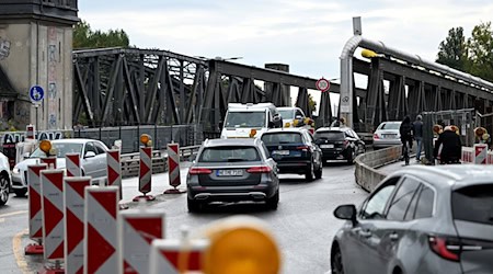 Viel Verkehr in Treptow - das wird zum politischen Zankapfel. (Archivbild) / Foto: Lilli Förter/dpa