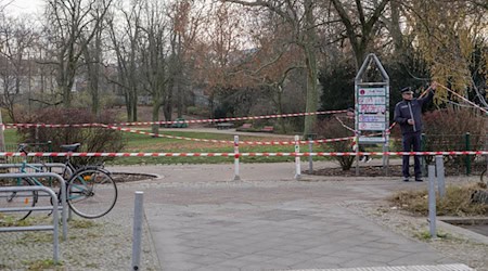 Die Rettungskräfte wurden am Sonntag gegen 6.00 Uhr gerufen. (Archivbild) / Foto: Julius-Christian Schreiner/dpa