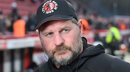 Union-Trainer Steffen Baumgart möchte die englische Woche mit etwas Zählbarem abschließen. (Archivbild) / Foto: Soeren Stache/dpa
