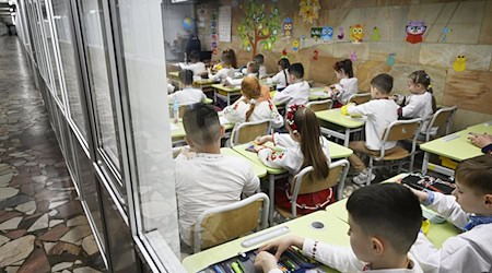 Unterricht im Untergrund: Schulkinder in der Ukraine. (Archivbild) / Foto: Vesa Moilanen/Lehtikuva/dpa