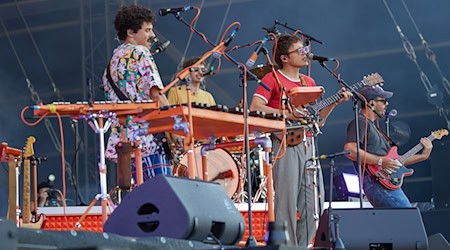 Die Berliner Band Von Wegen Lisbeth veröffentlicht bald ein neues Album.  / Foto: Joerg Carstensen/dpa