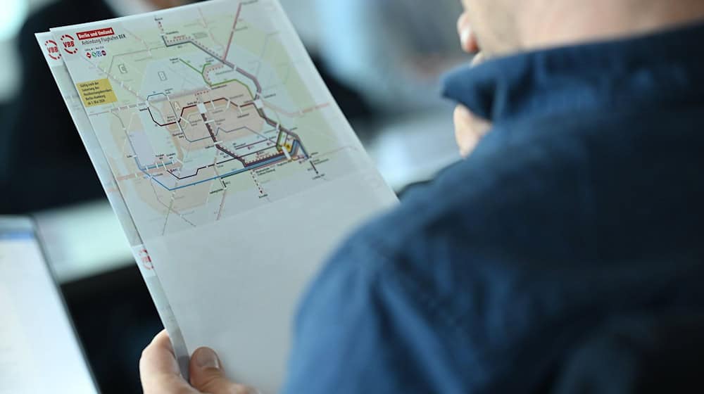 Nächsten Sonntag geht die Dresdner Bahn in Betrieb und verkürzt die Fahrzeit zwischen Berlin und dem BER deutlich. (Archivbild) / Foto: Britta Pedersen/dpa