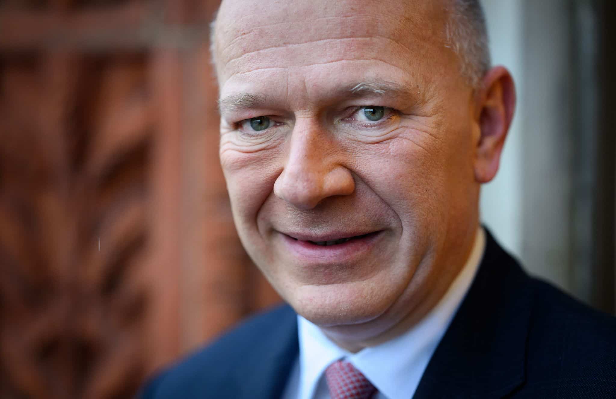 Wegner setzt Weihnachten auf Kartoffelsalat und Würstchen Wegner setzt Weihnachten auf Kartoffelsalat und Würstchen