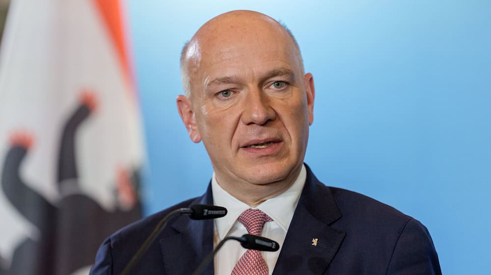 Berlins Regierender Bürgermeister Kai Wegner (CDU) will die Stadt als Startup-Metropole im Bereich der Finanztechnologien voranbringen. (Archivbild)  / Foto: Michael Kappeler/dpa