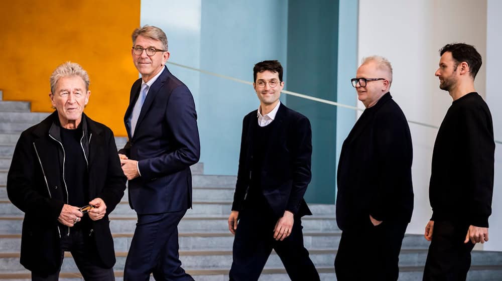 Musikschaffende sind sehr unzufrieden mit der Vergütung durch Streamingdienste.  / Foto: Christoph Soeder/dpa