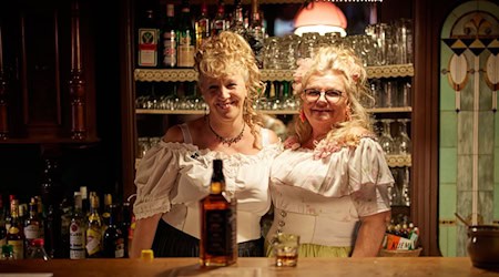Im Saloon in der Westernstadt «Old Texas Town» wird nicht mehr gefeiert. (Archivbild) / Foto: Jörg Carstensen/dpa