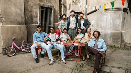 Die Serie «4 Blocks» bekommt eine Vorgeschichte, die in den 1990ern spielen soll. (Handout) / Foto: Julia Terjung/HBO Max/dpa