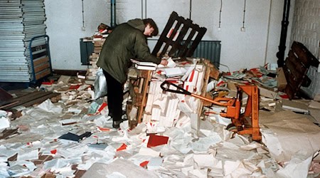 Bei der Besetzung der Stasi-Zentrale ging einiges zu Bruch. (Archivbild) / Foto: ZB/ADN/dpa