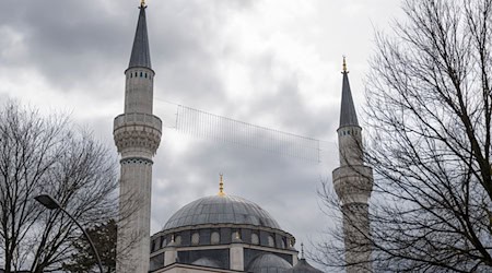 In der Sehitlik-Moschee soll es ein Trauergebet geben. (Archivbild)  / Foto: Christophe Gateau/dpa