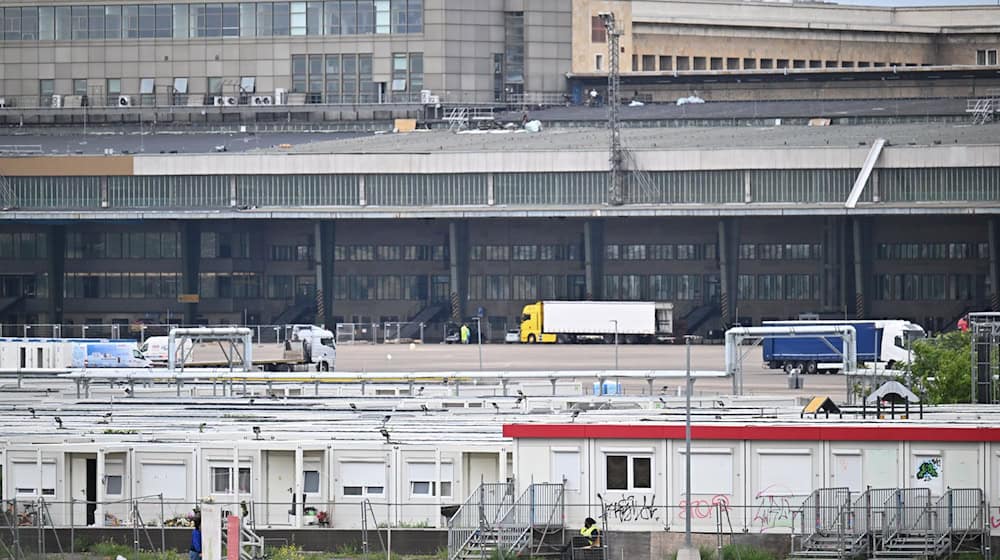 Die Zahl der Geflüchteten, die nach Berlin kommen, ist 2025 gesunken. (Archivbild)  / Foto: Sebastian Gollnow/dpa