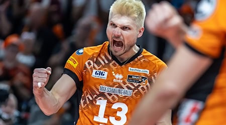 Ruben Schott und die BR Volleys sammeln wichtige Punkte im Kampf um die K.o.-Phase. (Archivbild) / Foto: Andreas Gora/dpa