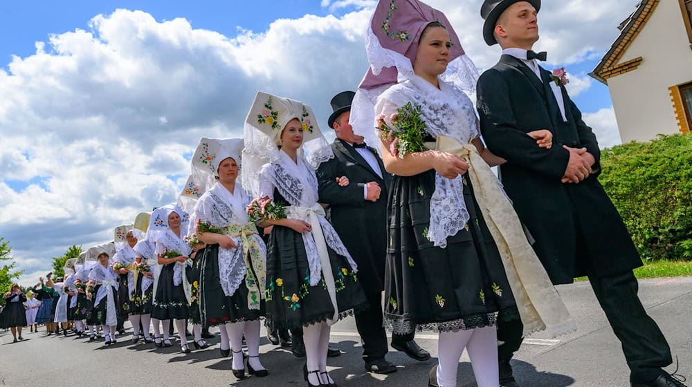 Brandenburg gibt mehr Geld für die Kultur der Sorben/Wenden (Archivbild). / Foto: Patrick Pleul/dpa