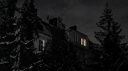 Der Bundestag debattiert am Mittwoch über Konsequenzen aus dem Berliner Stromausfall. (Archivbild)  / Foto: Jens Kalaene/dpa
