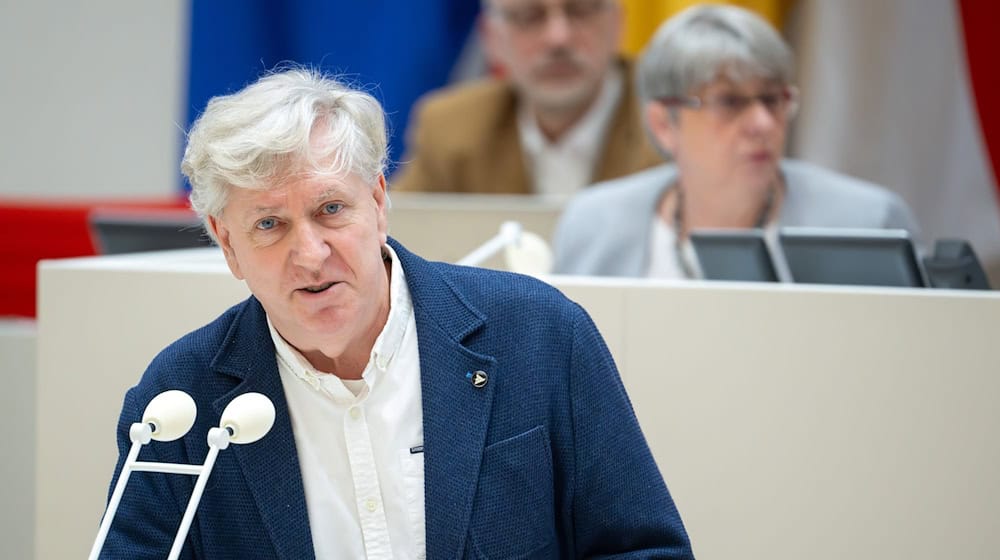 Drei frühere Brandenburger BSW-Landtagsabgeordnete - darunter André von Ossowski - wollen eine eigene Gruppe bilden (Archivbild). / Foto: Soeren Stache/dpa