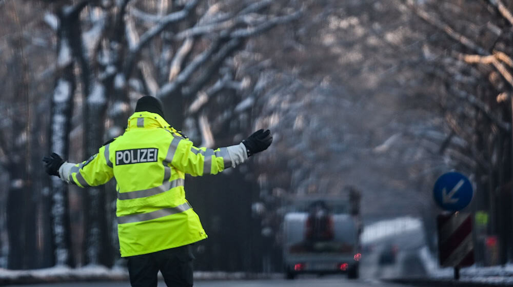 Die Berliner Polizei war während des Stromausfalls der vergangenen Tage an vielen Stellen gefragt. (Archivfoto) / Foto: Britta Pedersen/dpa