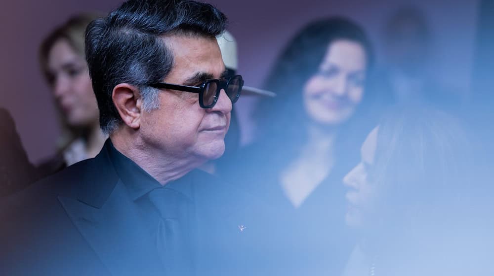 Zum Filmpreis in Berlin: der iranische Regisseur Jafar Panahi. / Foto: Christoph Soeder/dpa